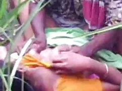 একটি মুষ্টি যথেষ্ট চ ...