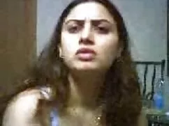 আমাকে আমার বুটি খুলে ...