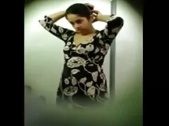 ক্যামেরাম্যান প্রাগ  ...