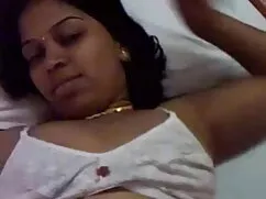 ছোট মাই, মেয়েদের হস ...