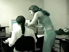 PORNVENTURES মধ্যে B ...