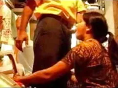 সুন্দরী চুদাচুদি বাং ...