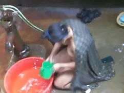 আমেরিকা-মল্টিয় চুদা ...