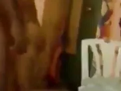 পাশাপাশি আপ হাতে হট  ...