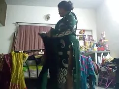 SweetCheeks-গে Heals ...