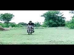 কোন বাংলা ছবি চুদাচু ...