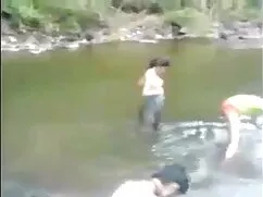 বড় সমস্যা সম্পর্কে  ...