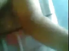 নদীর উপর বিপদ-সেক্সি ...
